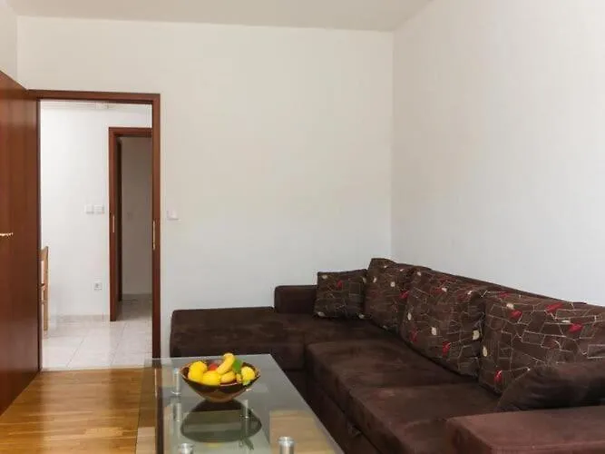 Celenca - Two Bedroom With Balcony And Sea View - A3