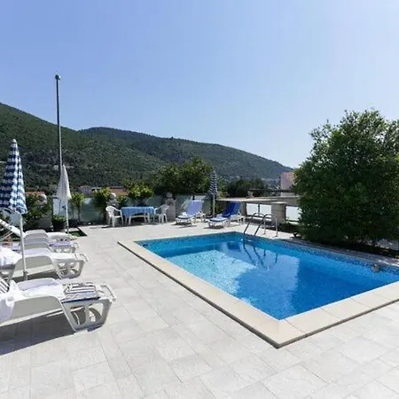 Celenca - Two Bedroom With Balcony And Sea View - A3 *