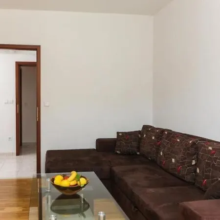 Celenca - Two Bedroom With Balcony And Sea View - A3