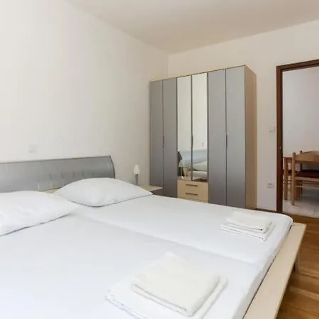 Celenca - Two Bedroom With Balcony And Sea View - A3